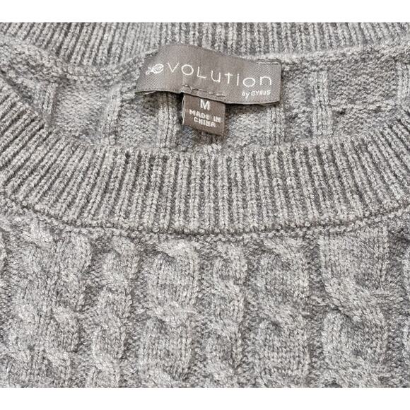 Evolution By Cyrus Aneesa Asymmetric Hem Cable Knit Sweater Light Gray Medium - Picture 3 of 5
